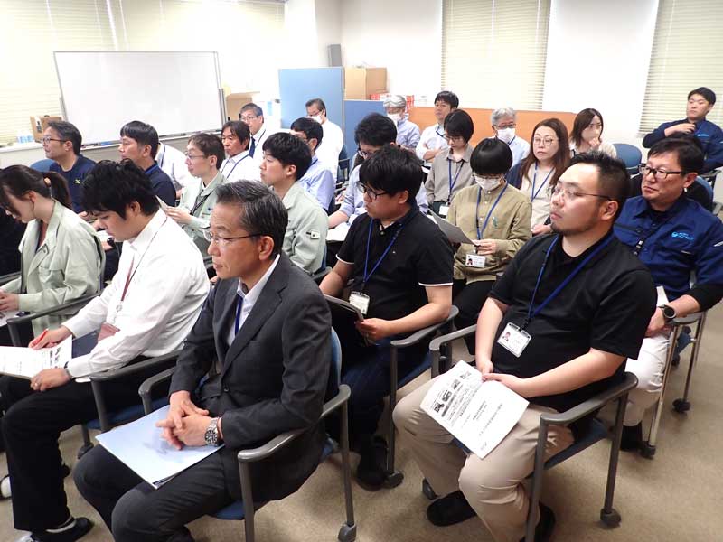社員の受講の様子