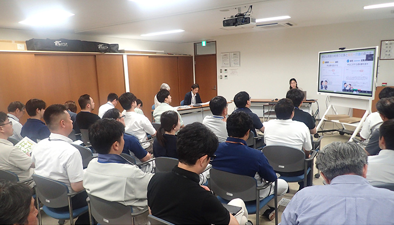 社員の受講の様子