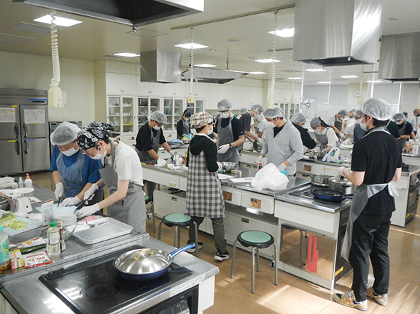 親睦会春行事「料理コンテスト」の開催1